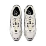 New Balance 204L Silver Metallic Black - Image 3