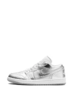 Jordan 1 Low SE Metallic Silver - Image 4