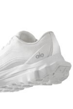 Alo Yoga Runner Triple White - Image 4