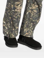 UGG Goldenstar Clog Black - Image 4