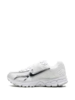 Nike Zoom Vomero 5 Chrome Toe - Image 4