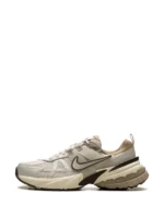 Nike V2K Run Light Orewood Brown - Image 2
