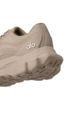 ALO Runner Lightweight Beige - Image 4