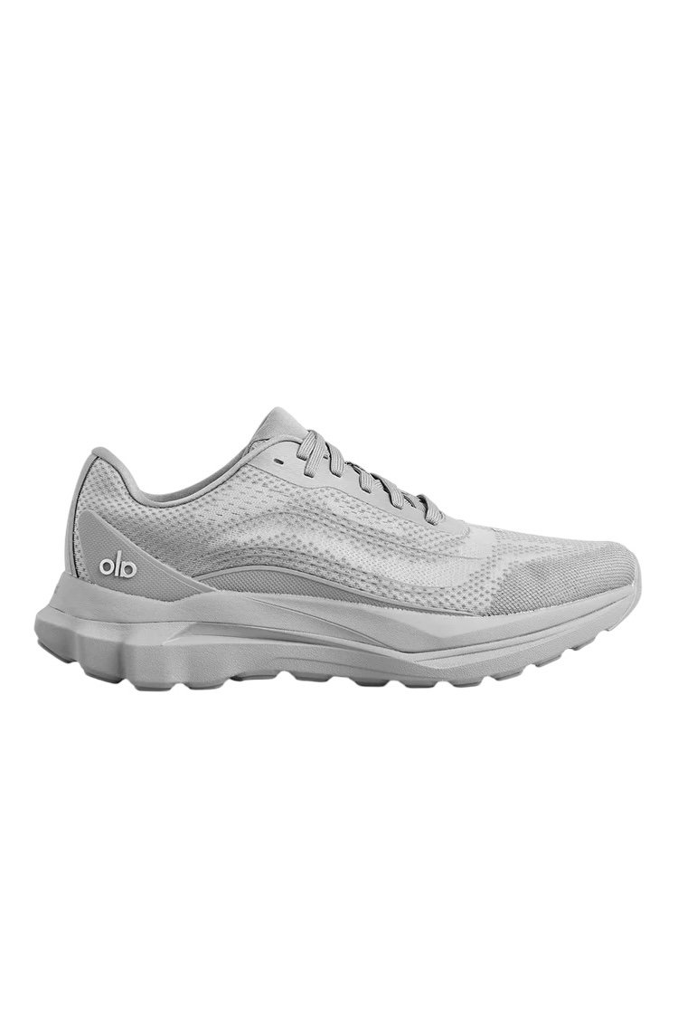 A0590U_06647_b1_s1_a1_750x.jpg Alo Yoga Runner Grey - Image 1