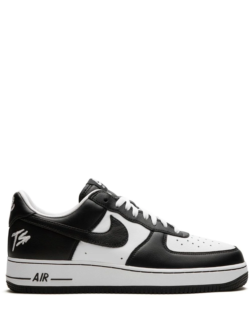 IMG_1888.jpeg.webp Nike Air Force 1 Low QS Terror Squad Blackout - Image 1