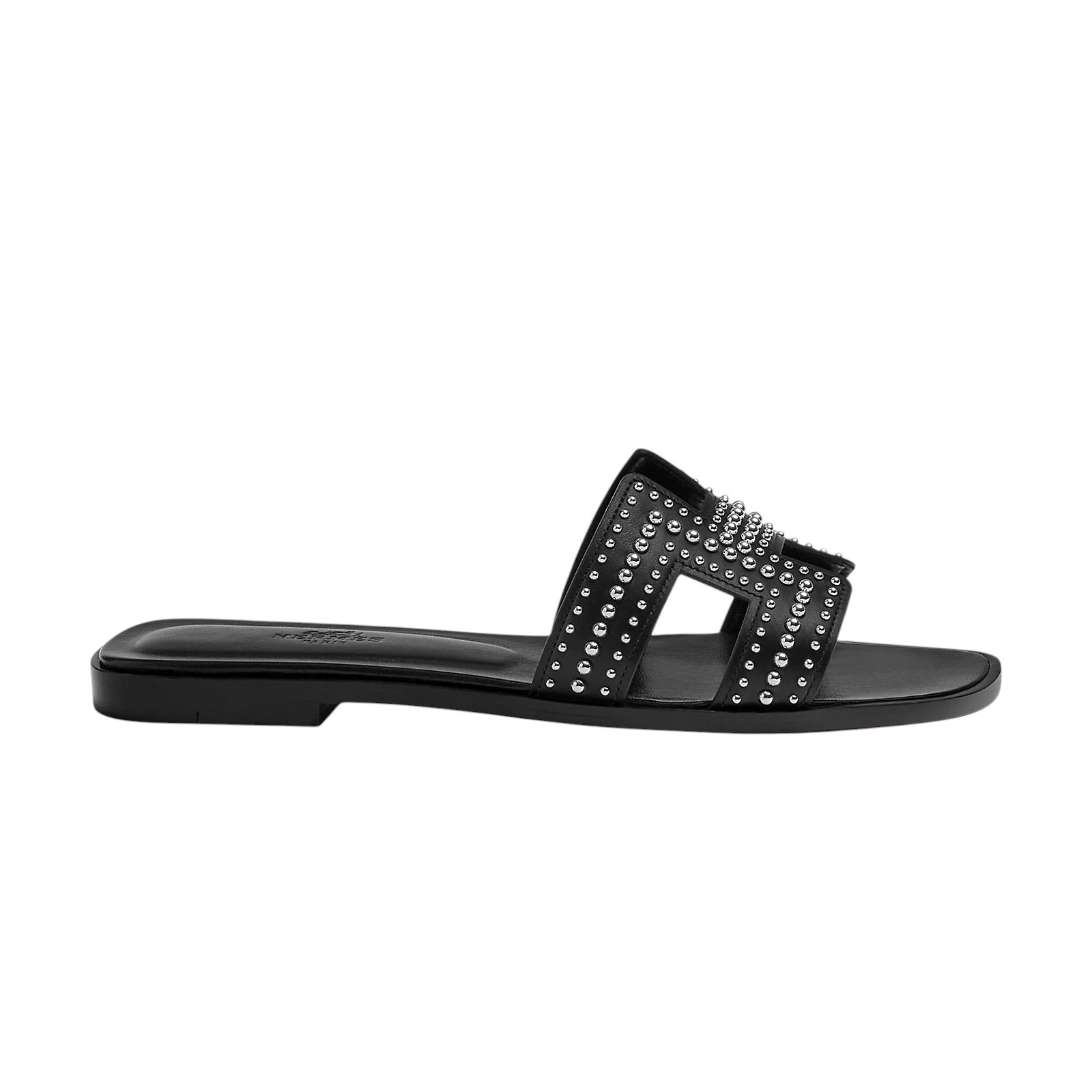 oran-sandal-222104Z-02-worn-3-0-0-800-800_g.jpg.jpg Hermes Oran Sandal Noir Sole - Image 1